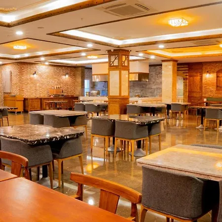 La Hoya Beach Hotel Hotel *