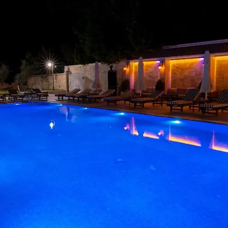 La Hoya Beach Hotel