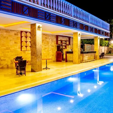 La Hoya Beach Hotel Hotel *